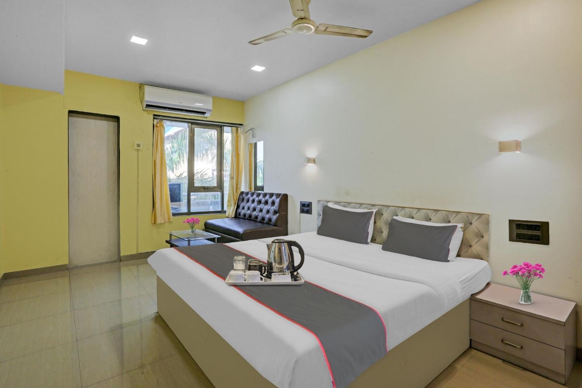 Oyo Salt House Hotel มุมไบ ภายนอก รูปภาพ